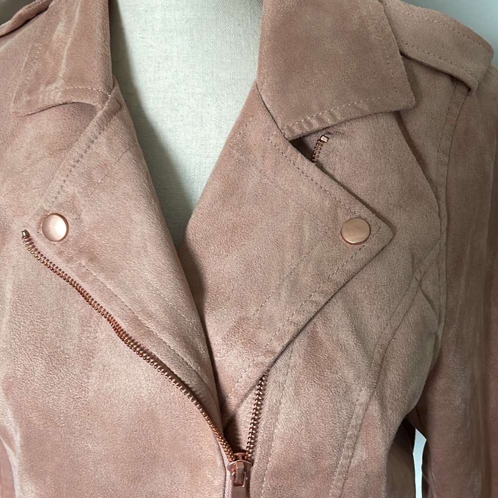 Soft peach color faux suede jacket - Picture 2 of 6